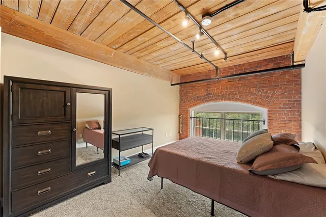 $409,999 | 1 Tupperware Drive, Unit 326, North Smithfield, RI 02896