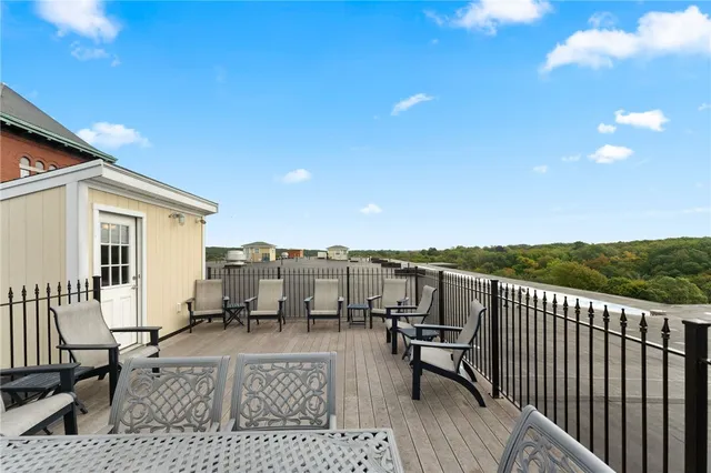 $409,999 | 1 Tupperware Drive, Unit 326, North Smithfield, RI 02896