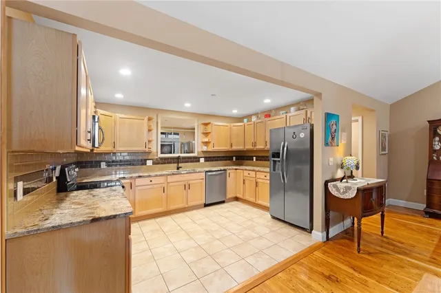 $409,999 | 1 Tupperware Drive, Unit 326, North Smithfield, RI 02896