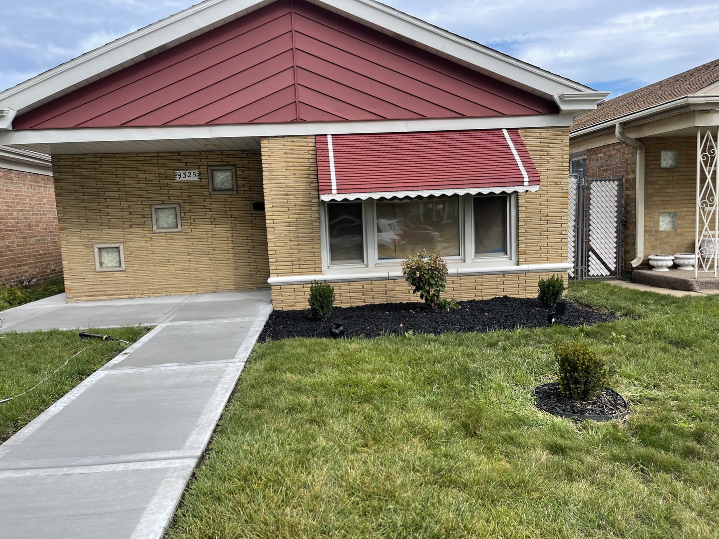 9325 South East End Ave  