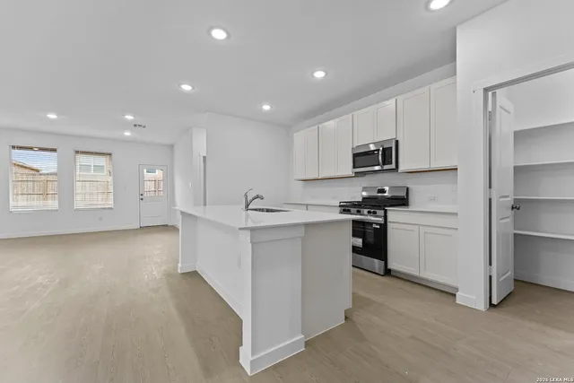 $295,000 | 2307 Fort Davis Pass, Marion, TX 78124