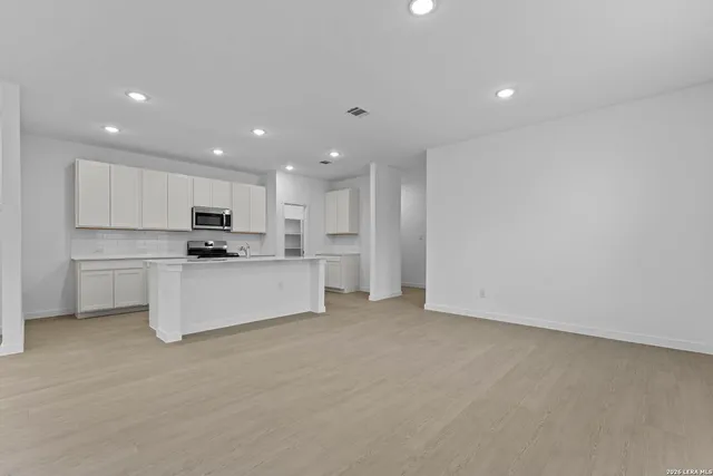 $295,000 | 2307 Fort Davis Pass, Marion, TX 78124