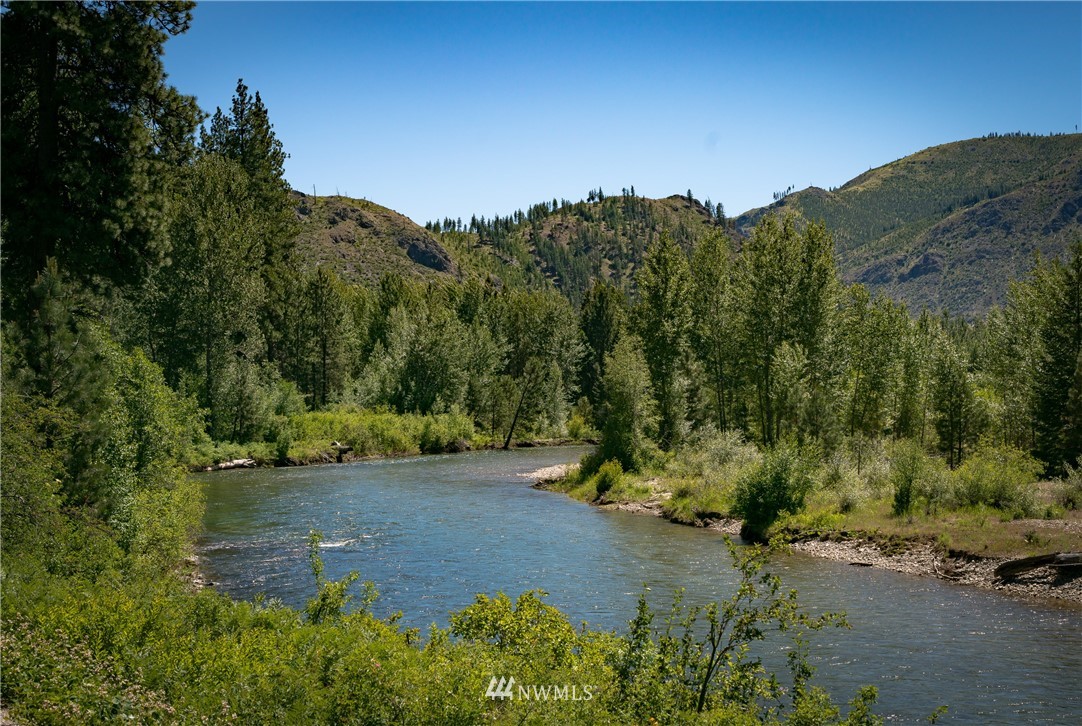 17960 Entiat River Road Entiat, WA 98822 - Photo 2 of 25 Gallery Image 2