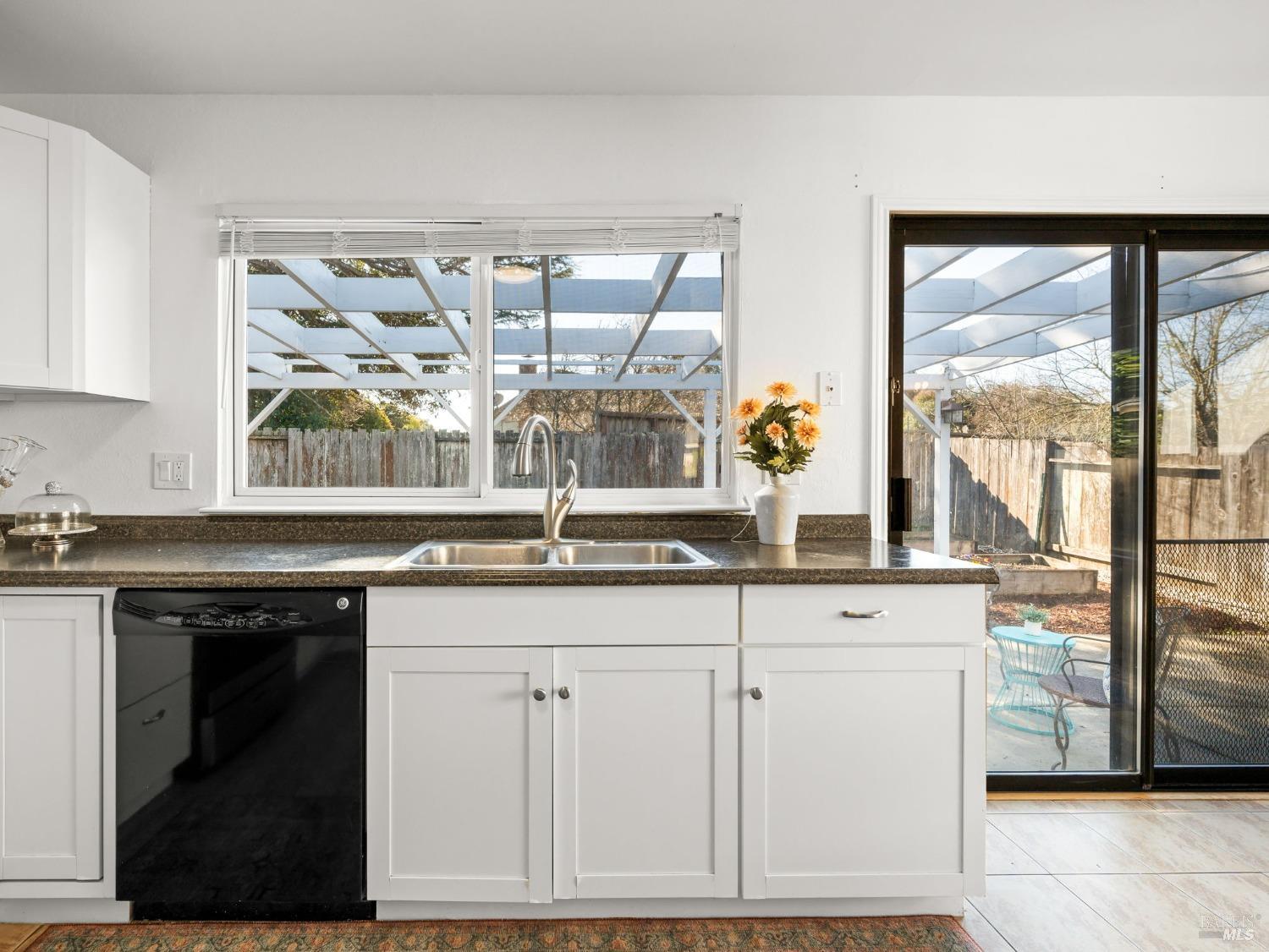 512 Myrtle Avenue Rohnert Park, CA 94928 - Photo 11 of 41 Gallery Image 11