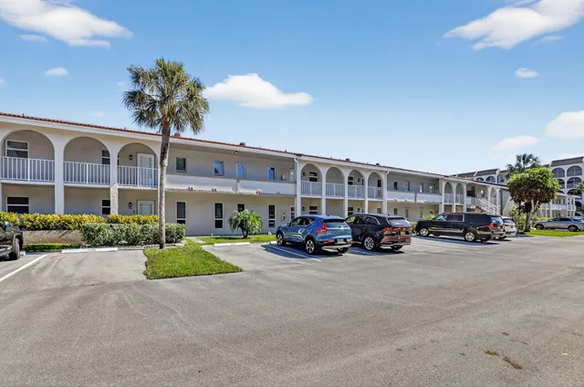 $215,000 | 250 Northeast 20th Street, Unit 1300, Boca Raton, FL 33431