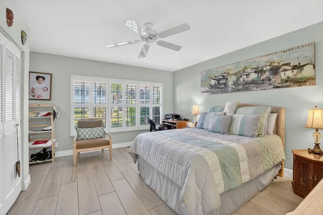 $215,000 | 250 Northeast 20th Street, Unit 1300, Boca Raton, FL 33431