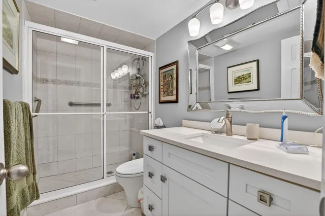 $215,000 | 250 Northeast 20th Street, Unit 1300, Boca Raton, FL 33431