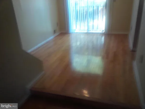 a view of empty room with window