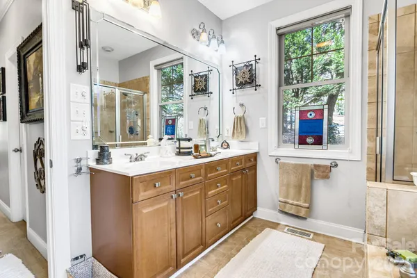 $599,000 | 112 Wren Court, Lake Lure, NC 28746