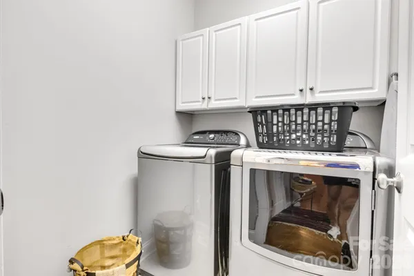 $599,000 | 112 Wren Court, Lake Lure, NC 28746