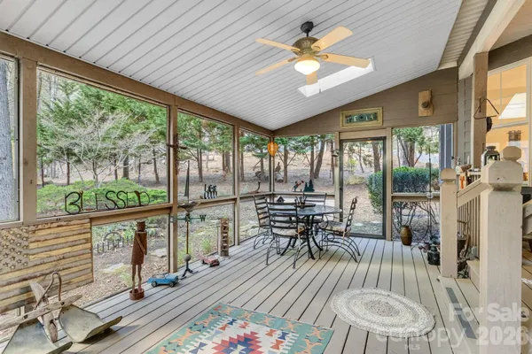 $599,000 | 112 Wren Court, Lake Lure, NC 28746