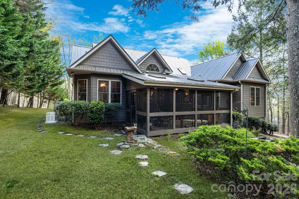 $599,000 | 112 Wren Court, Lake Lure, NC 28746