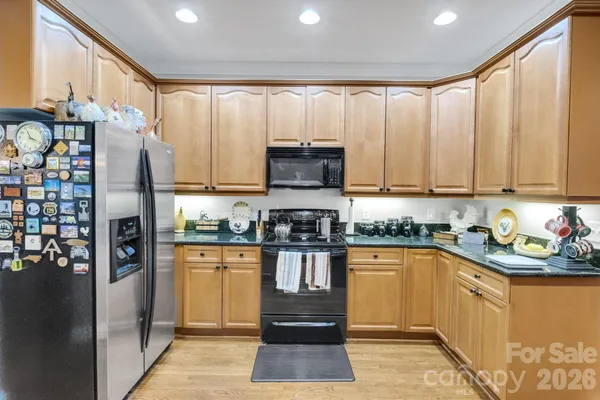 $599,000 | 112 Wren Court, Lake Lure, NC 28746