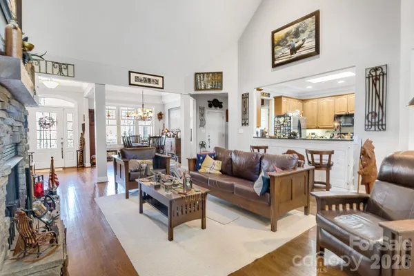 $599,000 | 112 Wren Court, Lake Lure, NC 28746