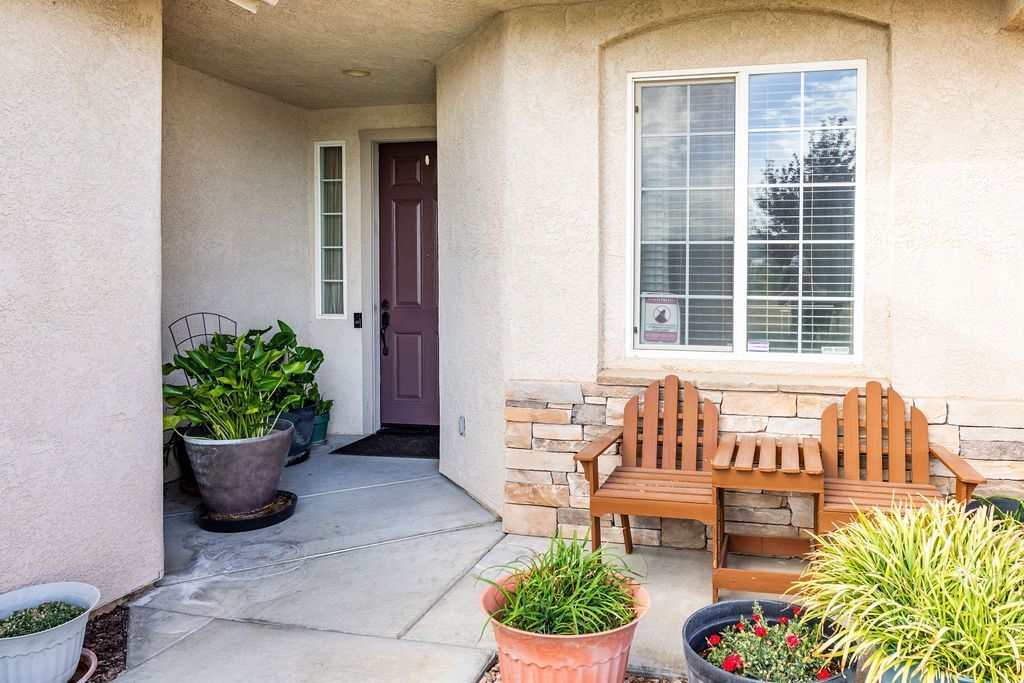 404 Olive Avenue Ridgecrest, CA 93555 - Photo 5 of 49