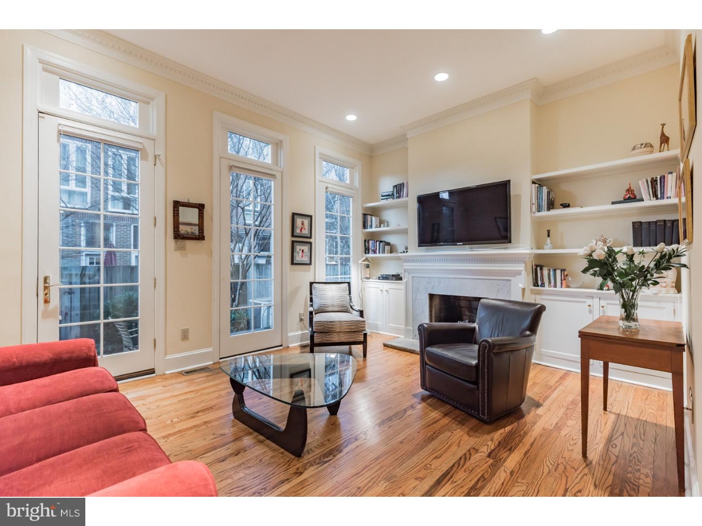 502 Addison Street Philadelphia, PA 19147 - Photo 1 of 24 Living Room
