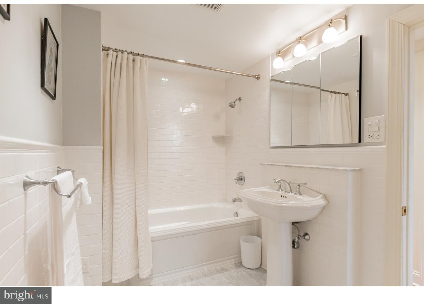 502 Addison Street Philadelphia, PA 19147 - Photo 18 of 24 Bathroom