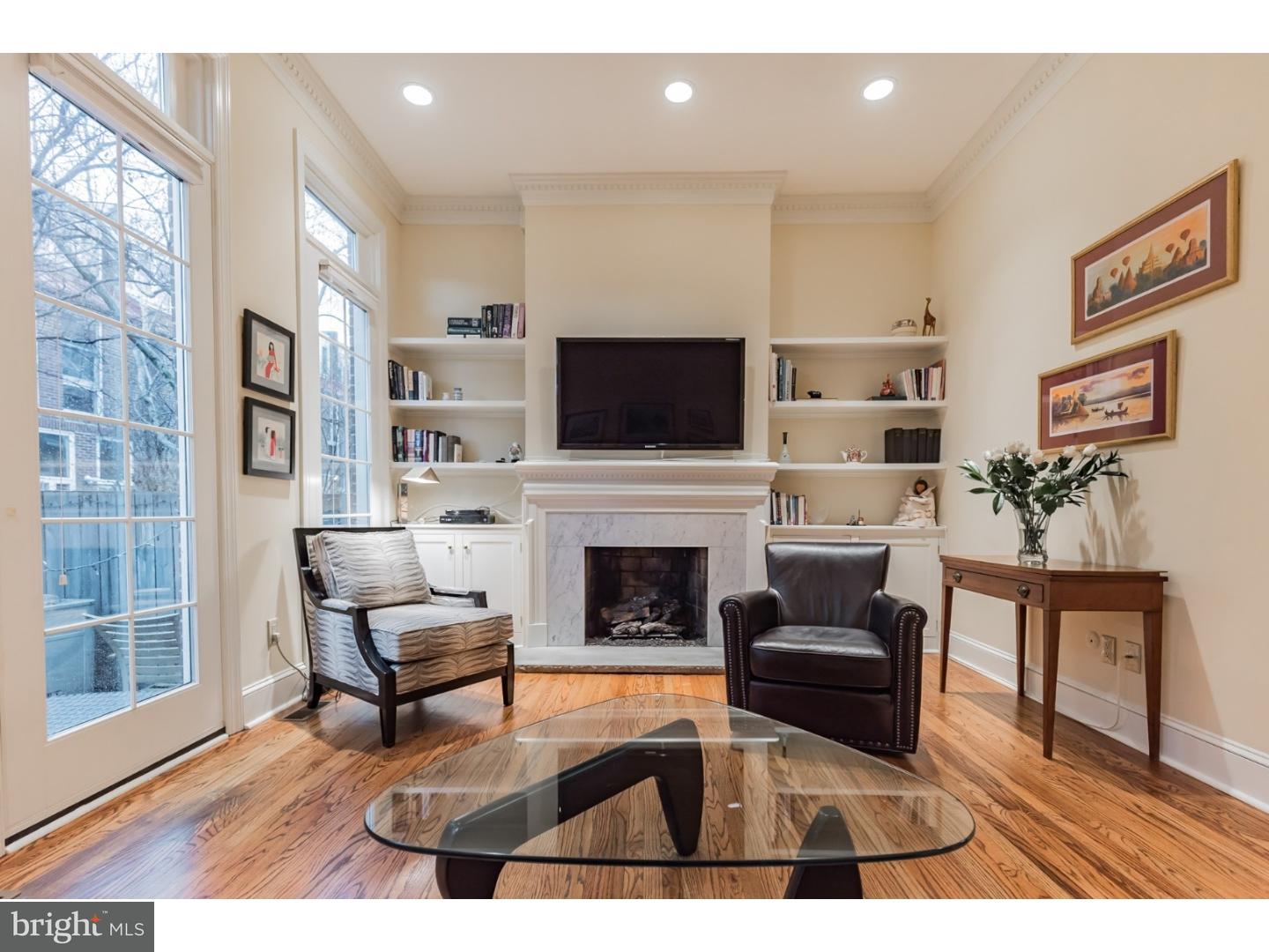 502 Addison Street Philadelphia, PA 19147 - Photo 3 of 24 Living Room