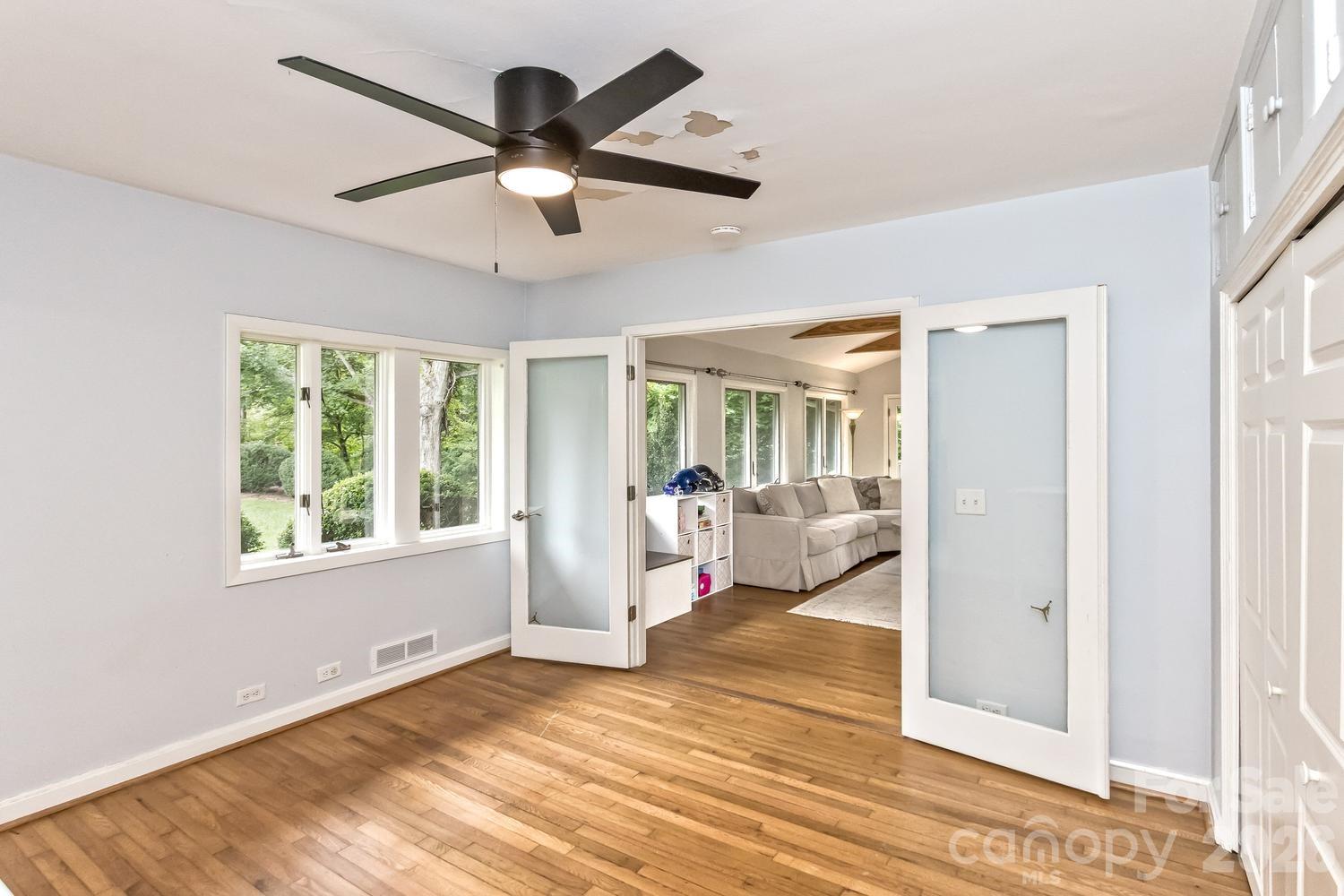 83 Edgelawn Road Asheville, NC 28804 - Photo 33 of 44 Gallery Image 33