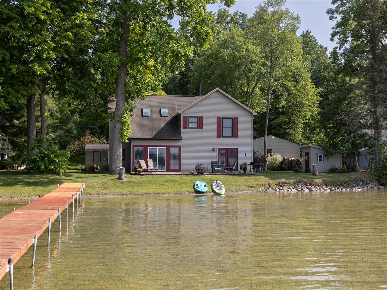 4461 Cordley Lake Road Pinckney, MI 48169 - Photo 8 of 98