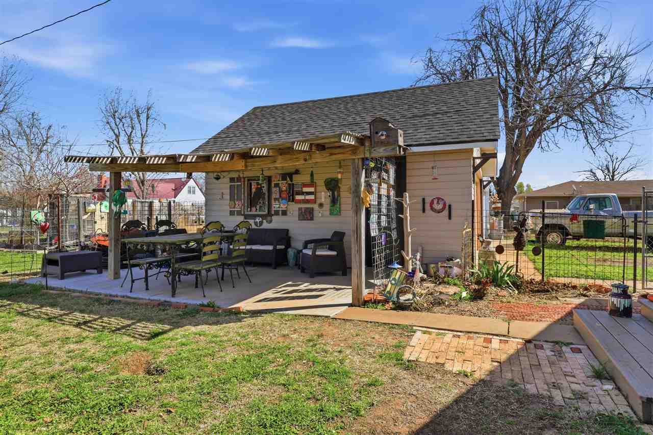 809 Locust Street Perry, OK 73077 - Photo 33 of 42 Gallery Image 33