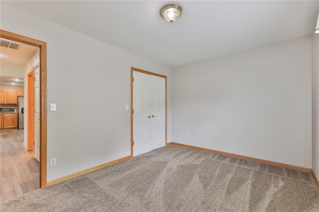 1003 South Ridgeway Street Caney, KS 67333 - Photo 13 of 19