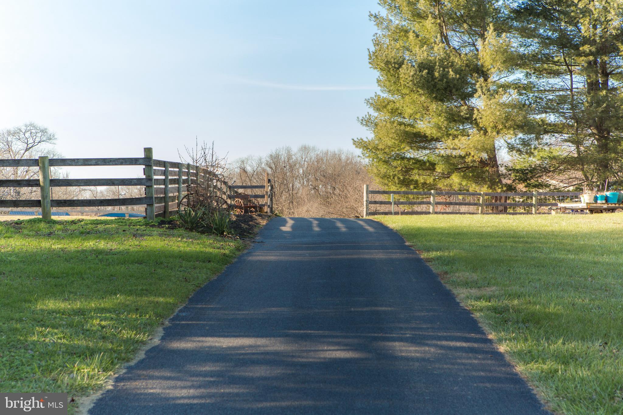 1404 Pleasant View Road Adamstown, MD 21710 - Photo 12 of 111 Private Driveway was recently resleased.