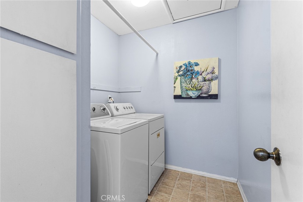 424 Walker Road San Dimas, CA 91773 - Photo 18 of 23 Laundry room