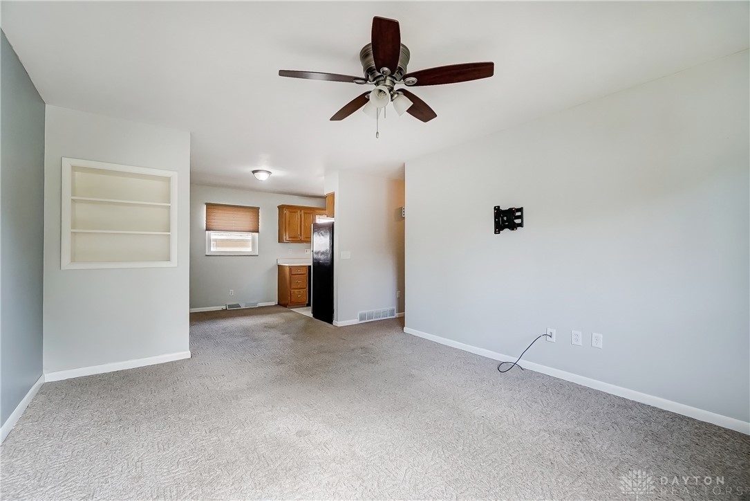 1645 Brownleigh Road Dayton, OH 45429 - Photo 7 of 40