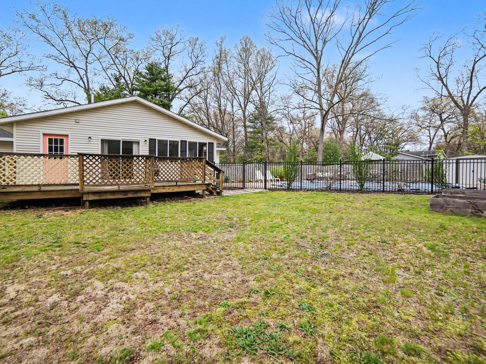 1574 Chatterson Road Muskegon, MI 49442 - Photo 36 of 39 030_file_3663