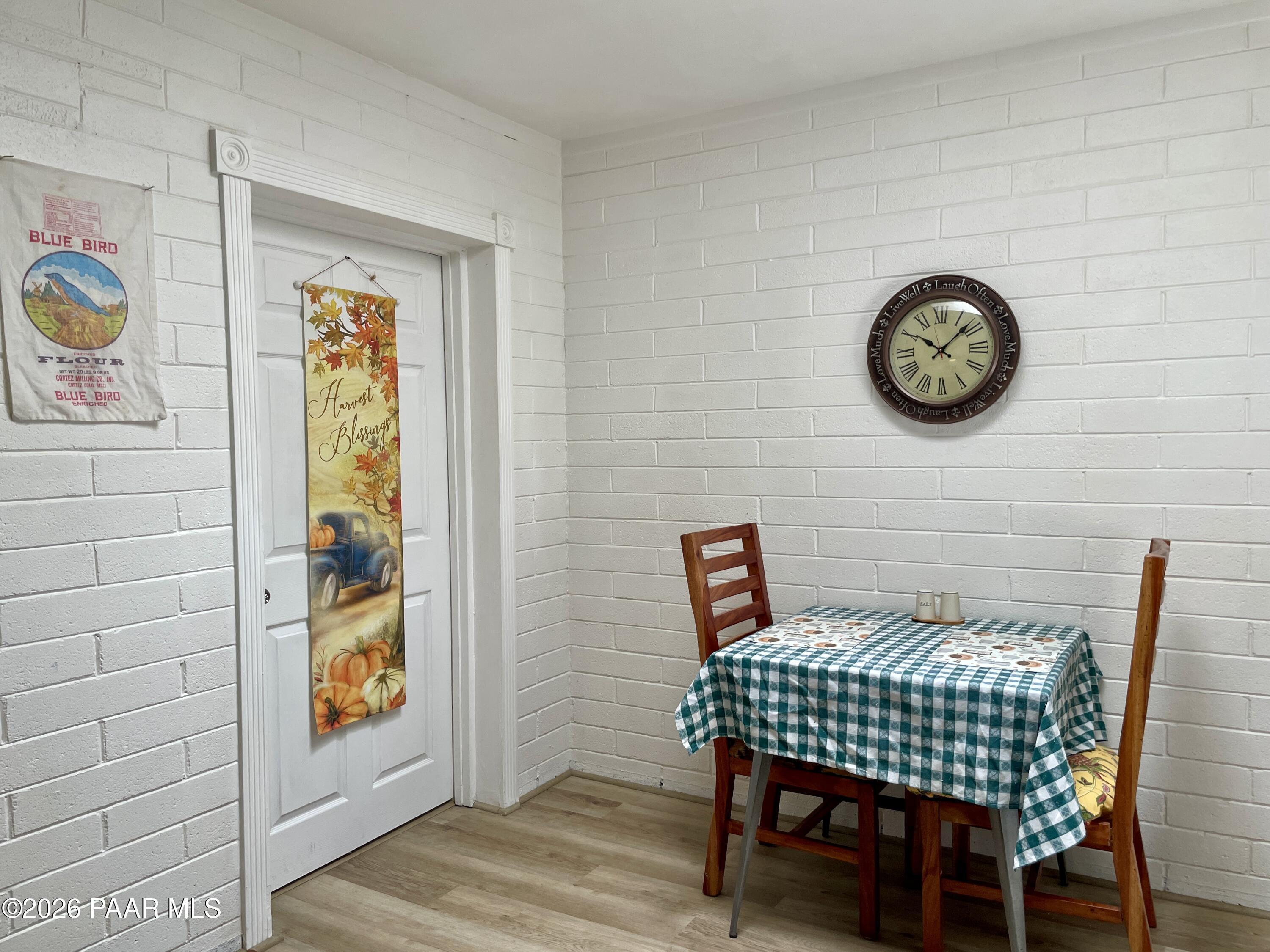 4630 Kerry Drive Rimrock, AZ 86335 - Photo 9 of 41 Dining in Kitchen