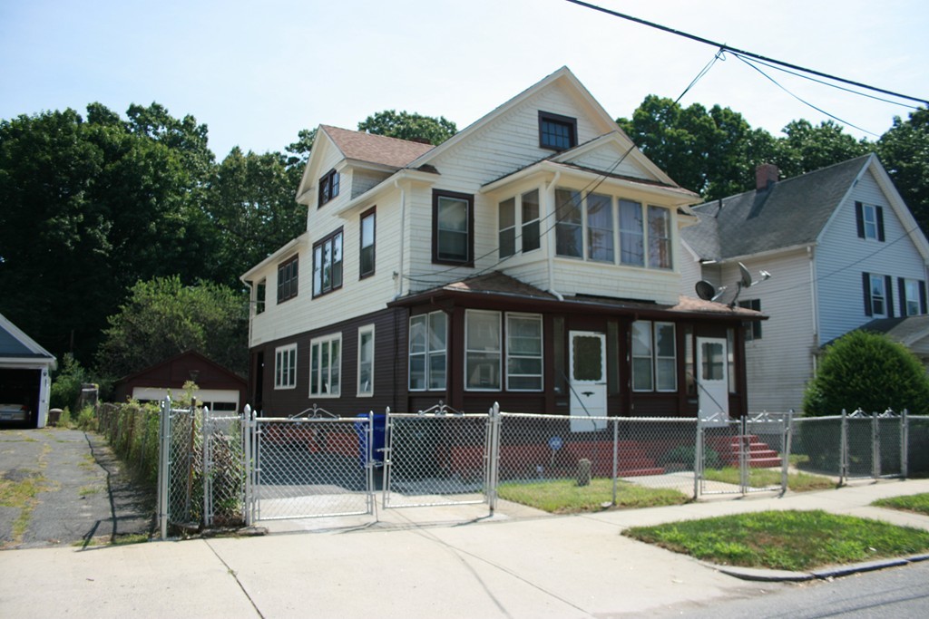 113 Norfolk Street Springfield, MA 01109 - Photo 1 of 33 Gallery Image 1