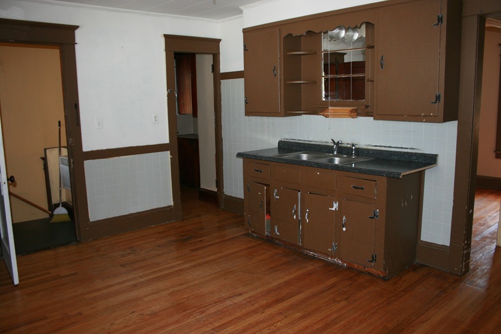 113 Norfolk Street Springfield, MA 01109 - Photo 15 of 33 Gallery Image 15