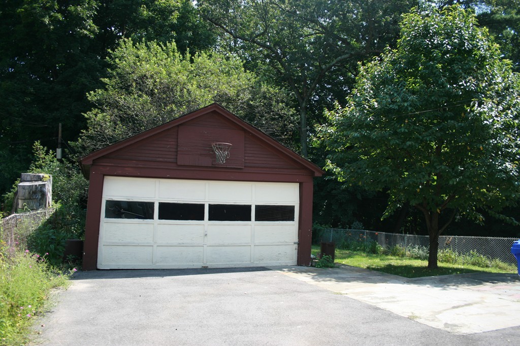 113 Norfolk Street Springfield, MA 01109 - Photo 30 of 33 Gallery Image 30