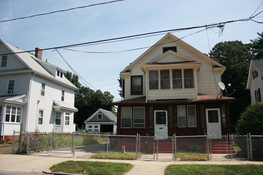 113 Norfolk Street Springfield, MA 01109 - Photo 3 of 33 Gallery Image 3