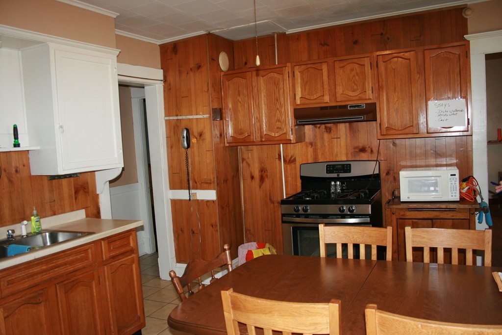113 Norfolk Street Springfield, MA 01109 - Photo 5 of 33 Gallery Image 5