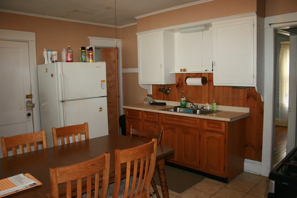 113 Norfolk Street Springfield, MA 01109 - Photo 6 of 33 Gallery Image 6