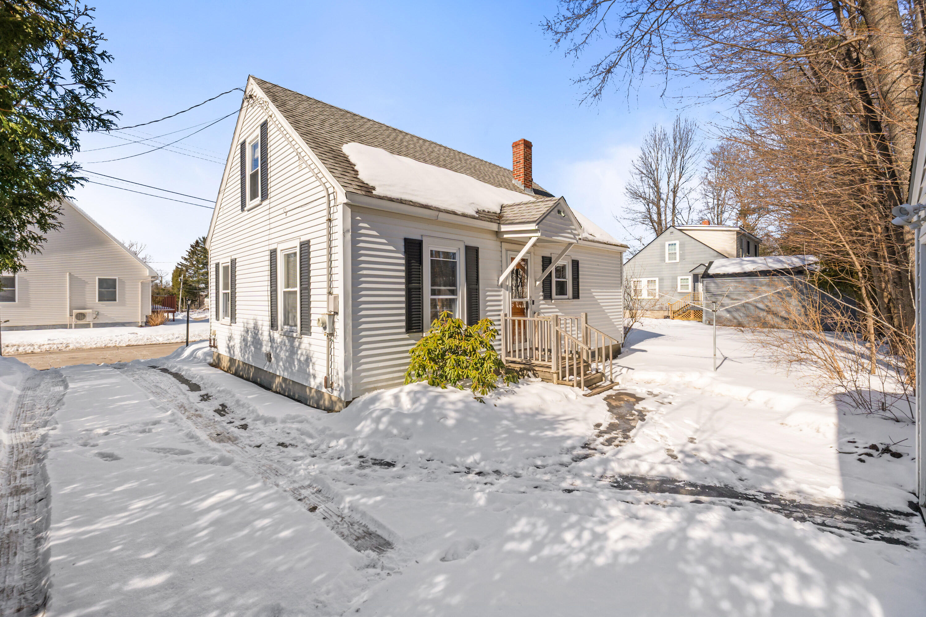 11 Kennison Street Augusta, ME 04330 - Photo 8 of 56 11 Kennison St_0111