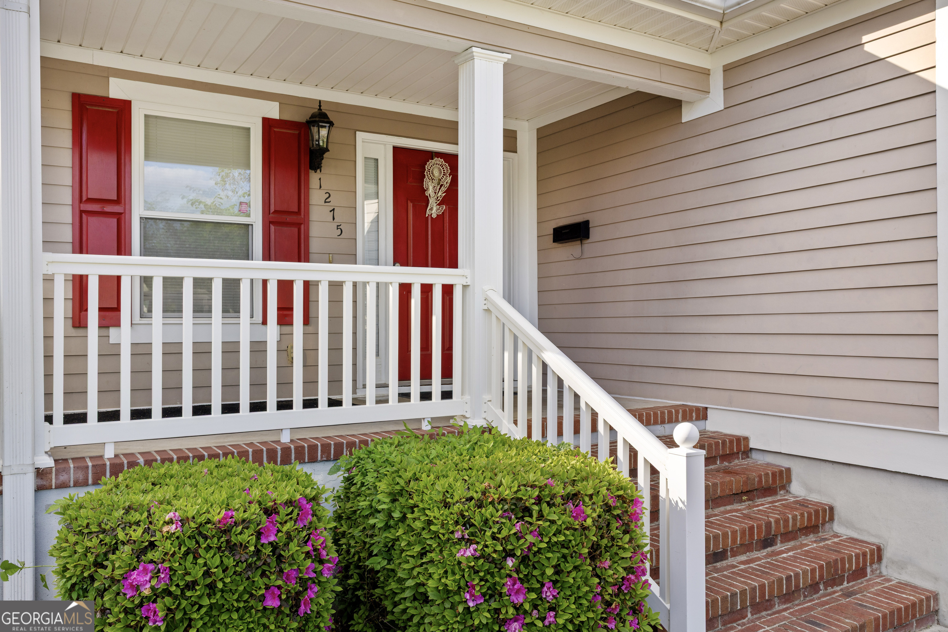 1275 Ross St Lane Macon, GA 31201 - Photo 3 of 20 a view of a house with wooden fence