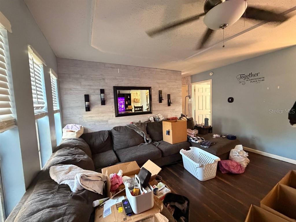 108 Inwood Circle Brandon, FL 33510 - Photo 2 of 10