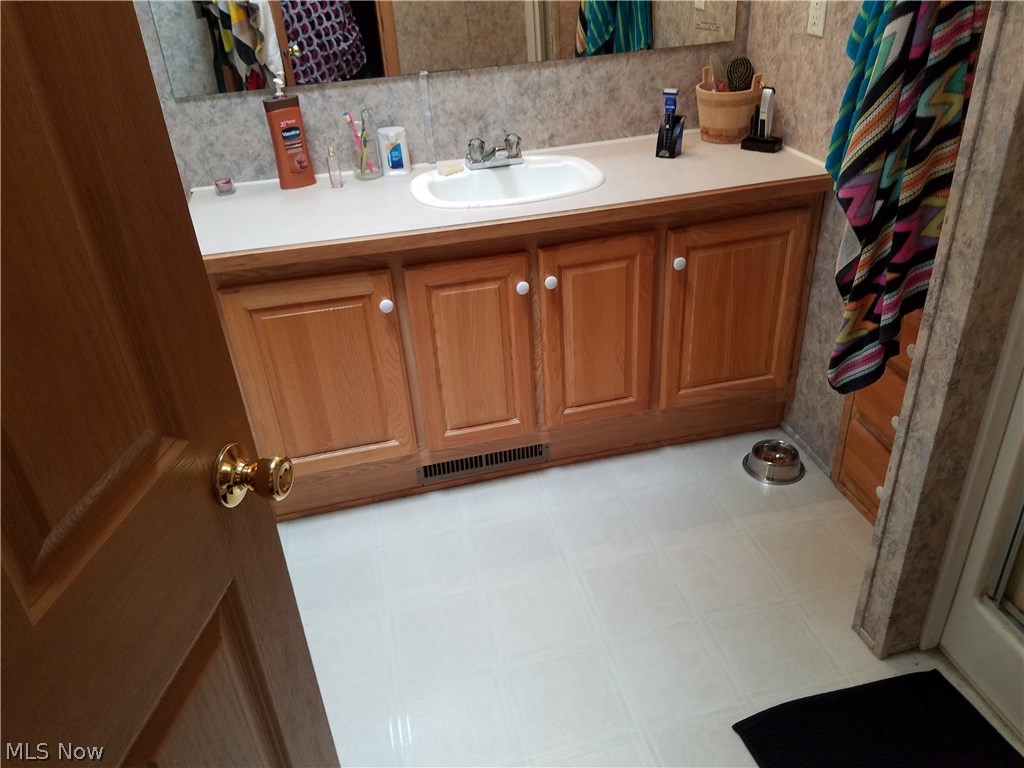 4865 Austin Road Geneva, OH 44041 - Photo 16 of 22