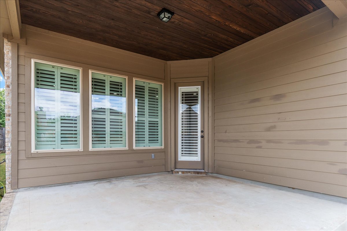 600 Garner Park Drive Georgetown, TX 78628 - Photo 31 of 39 View of patio