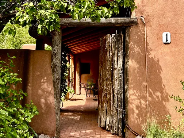 $3,750 | Undisclosed Address, Santa Fe, NM 87505