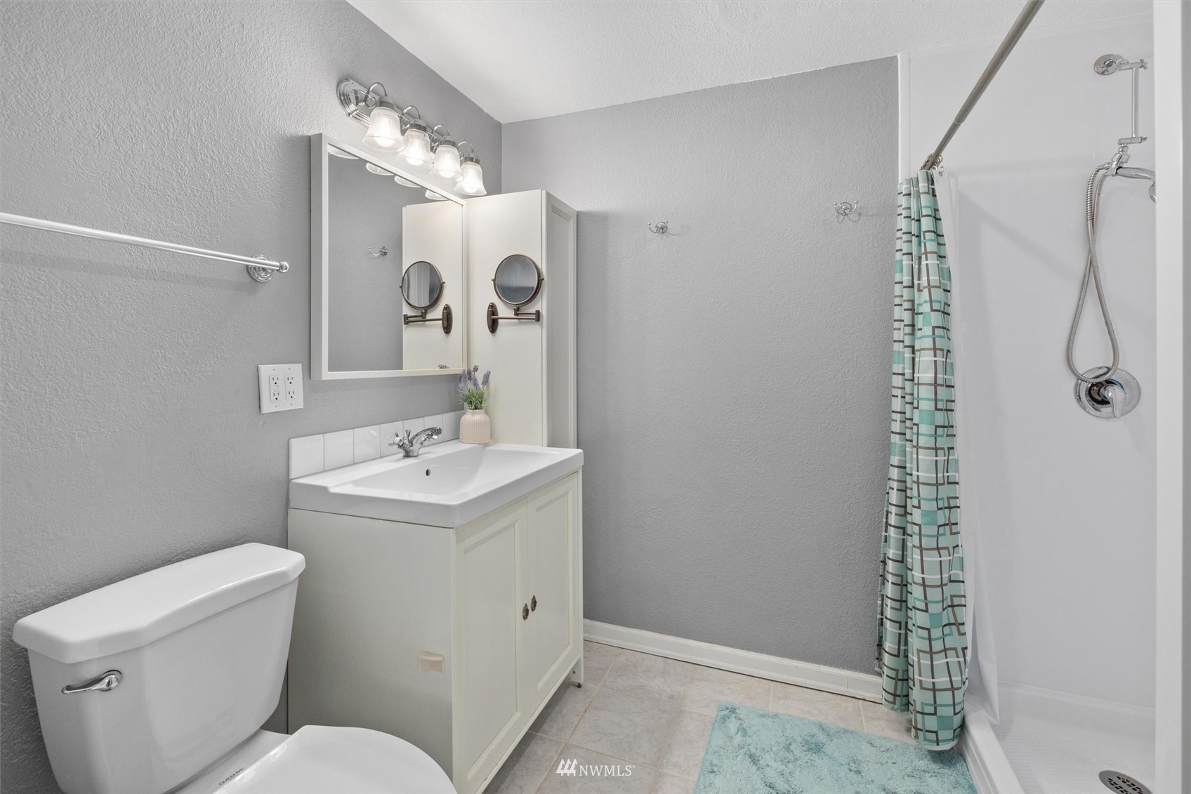 7740 196th Street Southwest, Unit 12 Edmonds, WA 98026 - Photo 25 of 28 Gallery Image 25