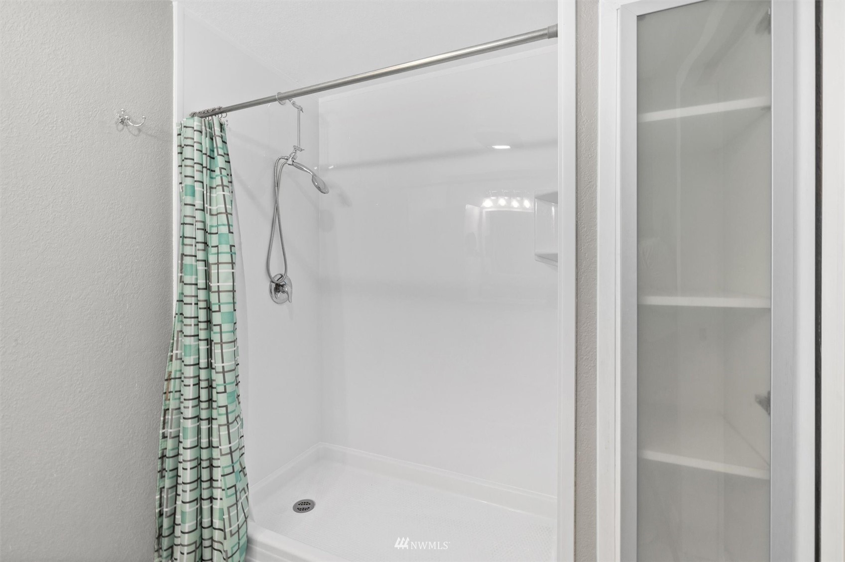7740 196th Street Southwest, Unit 12 Edmonds, WA 98026 - Photo 26 of 28 Gallery Image 26