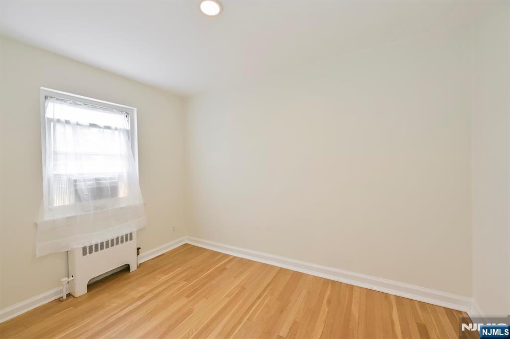 461 Heath Place, Unit 23 Hackensack, NJ 07601 - Photo 14 of 28