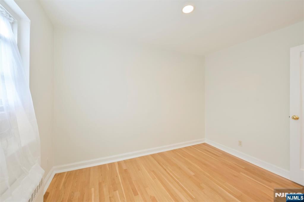 461 Heath Place, Unit 23 Hackensack, NJ 07601 - Photo 17 of 28