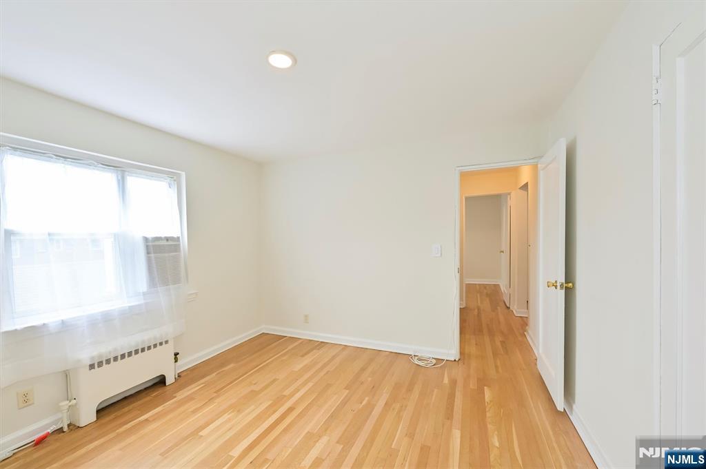 461 Heath Place, Unit 23 Hackensack, NJ 07601 - Photo 24 of 28