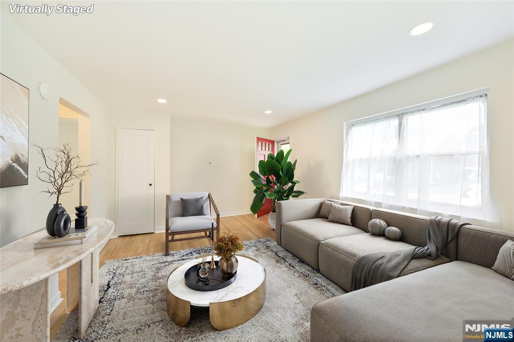 461 Heath Place, Unit 23 Hackensack, NJ 07601 - Photo 3 of 28