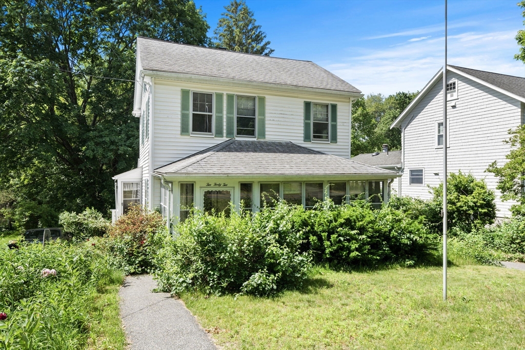242 Lincoln Street Lexington, MA 02421 - Photo 2 of 30